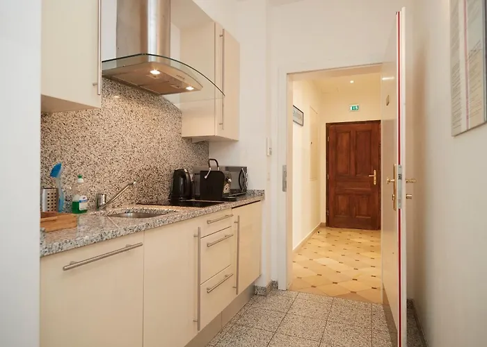 Vienna Studio Apartments דירה *